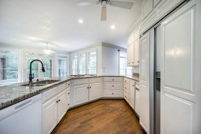 155 Howard Oaks Drive, Macon, GA 31210