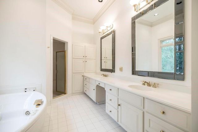 155 Howard Oaks Drive, Macon, GA 31210