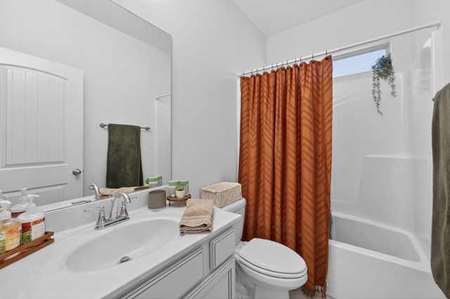 3664 Stormy Ln, Rockvale, TN 37153