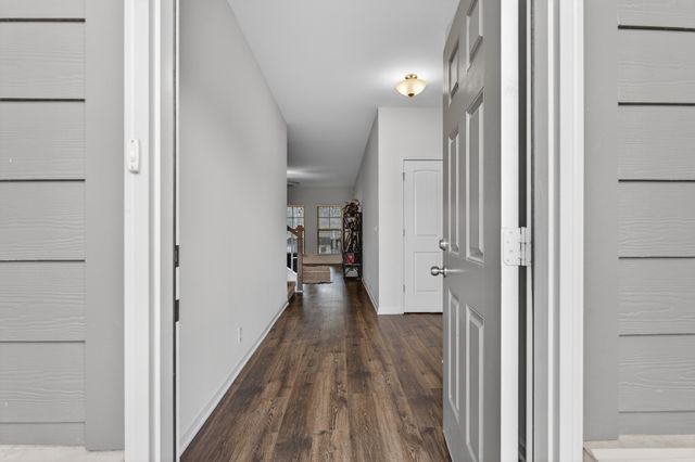 3664 Stormy Ln, Rockvale, TN 37153