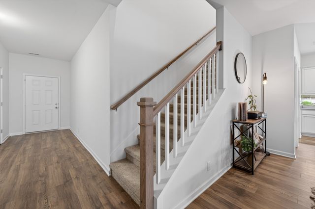 3664 Stormy Ln, Rockvale, TN 37153