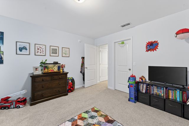 3664 Stormy Ln, Rockvale, TN 37153