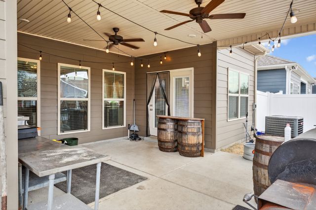 3664 Stormy Ln, Rockvale, TN 37153