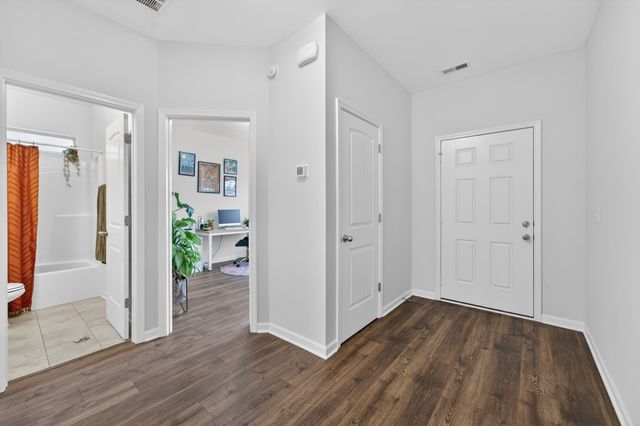 3664 Stormy Ln, Rockvale, TN 37153