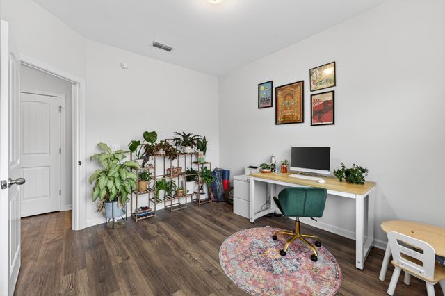 3664 Stormy Ln, Rockvale, TN 37153