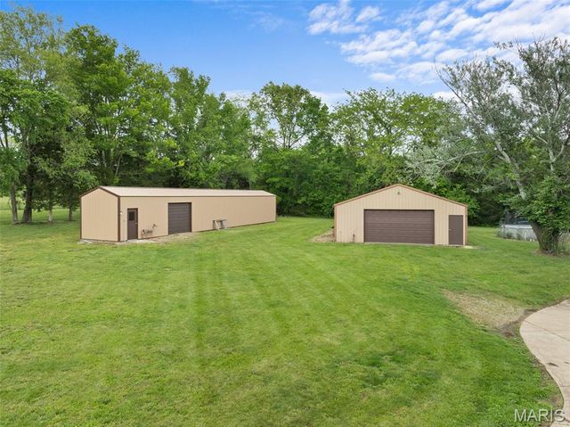 5270 Overview Drive, Villa Ridge, MO 63089
