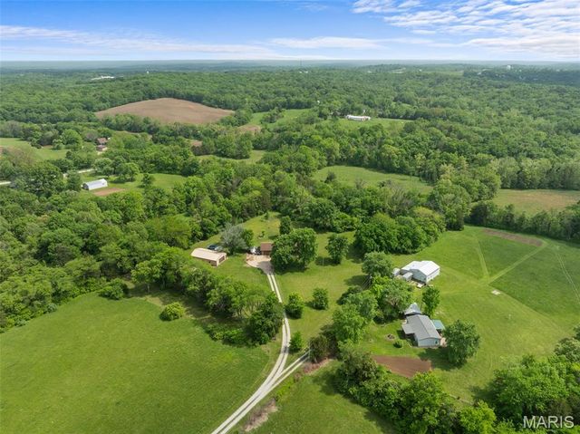 5270 Overview Drive, Villa Ridge, MO 63089