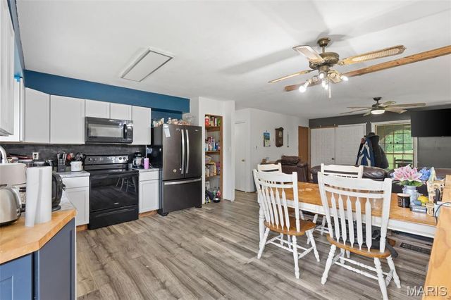 5270 Overview Drive, Villa Ridge, MO 63089