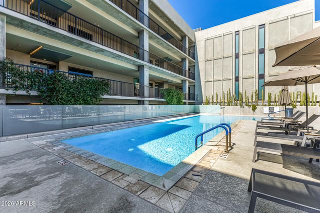 2300 E CAMPBELL Avenue 104, Phoenix, AZ 85016