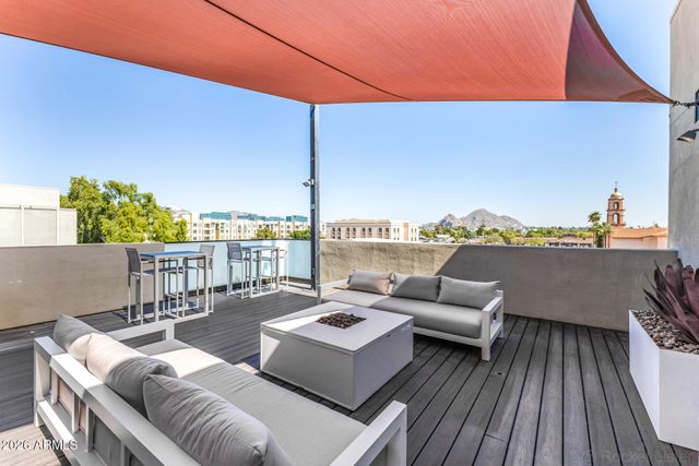 2300 E CAMPBELL Avenue 104, Phoenix, AZ 85016