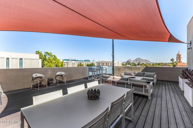 2300 E CAMPBELL Avenue 104, Phoenix, AZ 85016