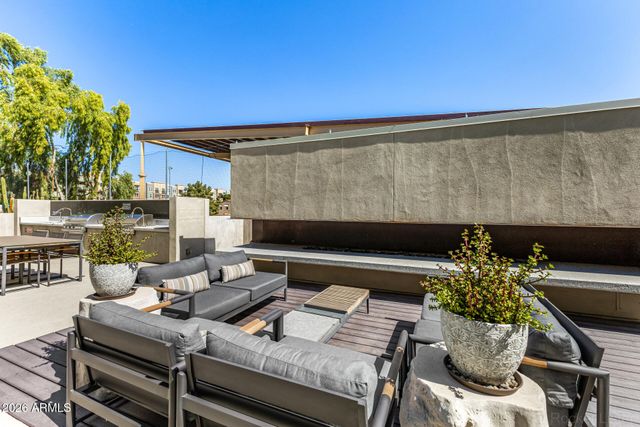 2300 E CAMPBELL Avenue 104, Phoenix, AZ 85016