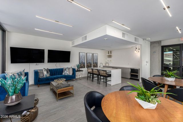 2300 E CAMPBELL Avenue 104, Phoenix, AZ 85016