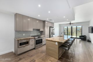 2300 E CAMPBELL Avenue 104, Phoenix, AZ 85016