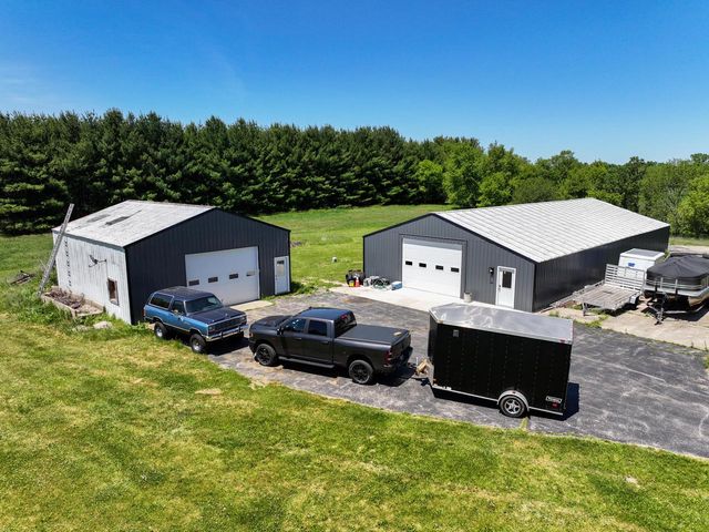 485 Killarney ROAD, Hartford, WI 53027