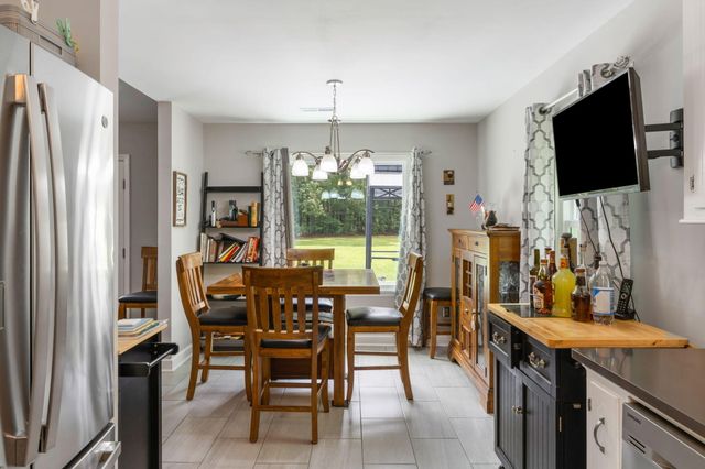 222 Mohican Circle, Summerville, SC 29483