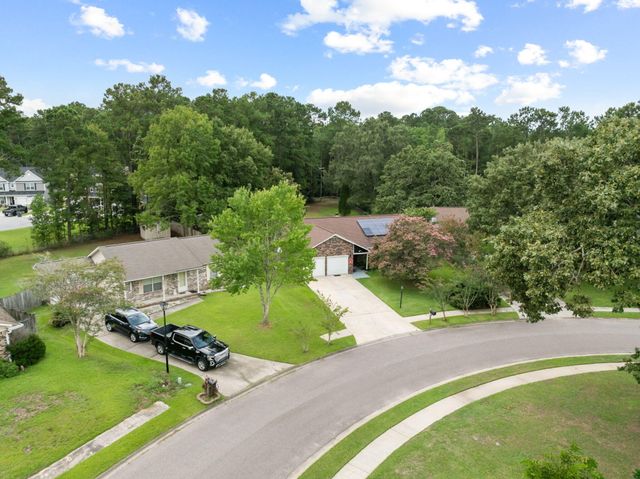 222 Mohican Circle, Summerville, SC 29483
