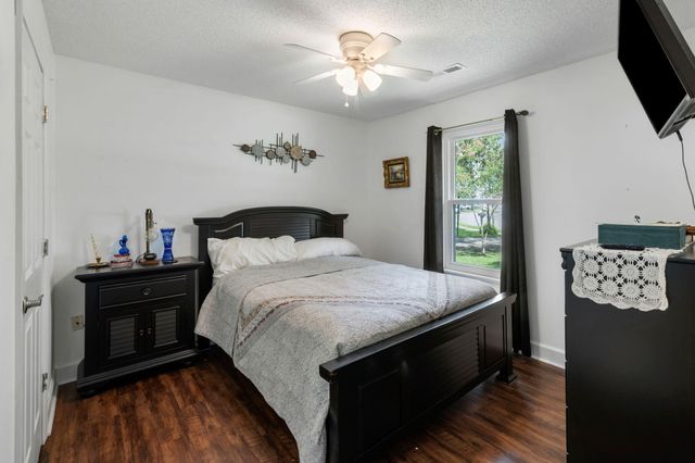 222 Mohican Circle, Summerville, SC 29483