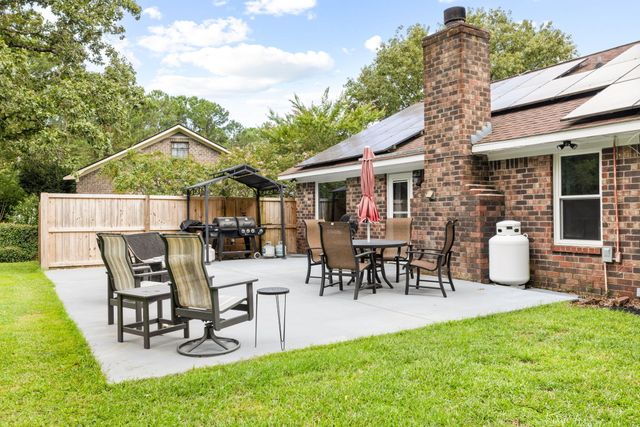 222 Mohican Circle, Summerville, SC 29483