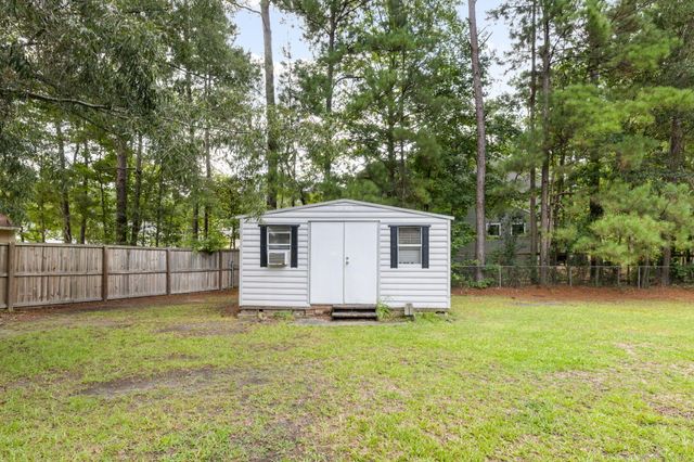 222 Mohican Circle, Summerville, SC 29483
