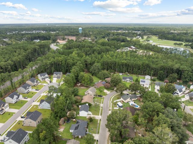 222 Mohican Circle, Summerville, SC 29483