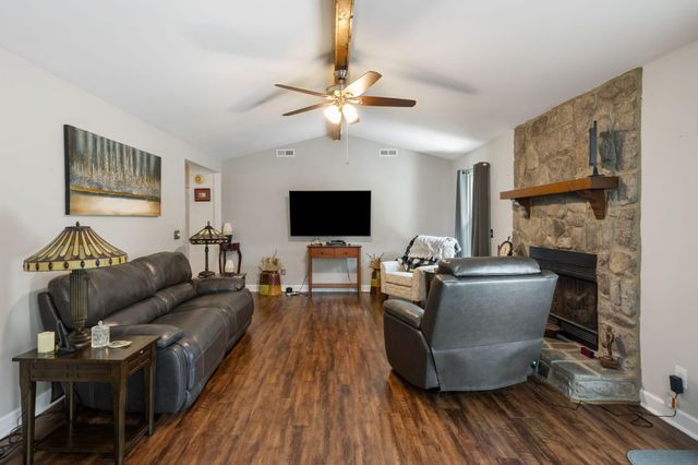 222 Mohican Circle, Summerville, SC 29483