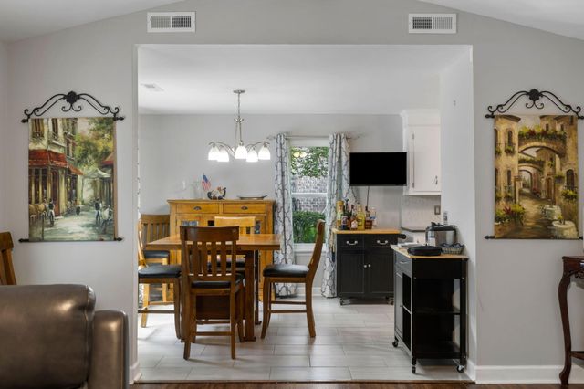 222 Mohican Circle, Summerville, SC 29483