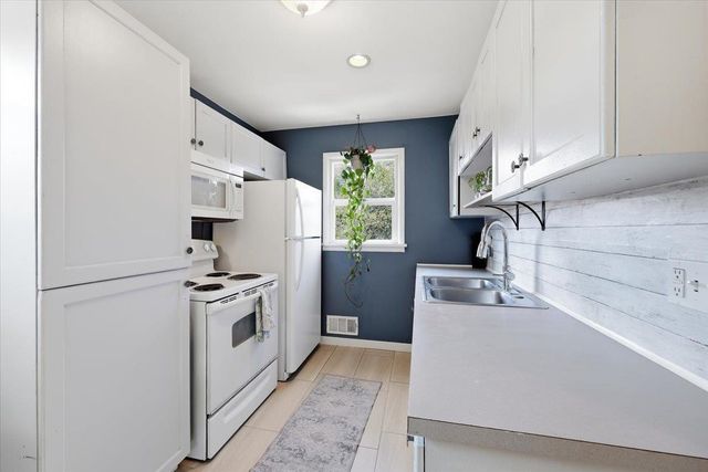 5811 N Forest Blvd, Spokane, WA 99205