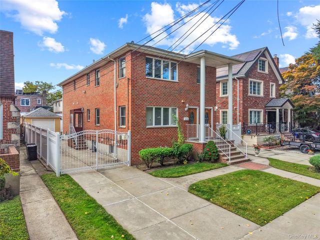 14950 16th Road, Whitestone, NY 11357