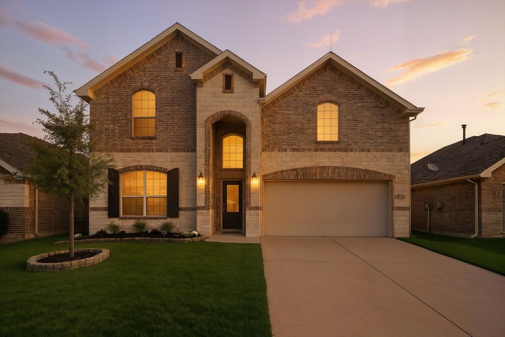 14868 Gilley Lane, Fort Worth, TX 76052