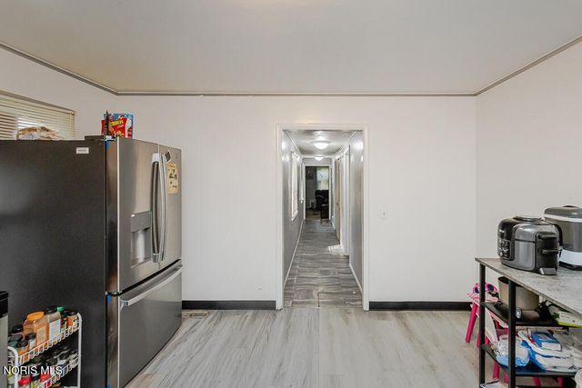 221 Segur Avenue, Toledo, OH 43609