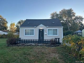 25202 Firwood Avenue, Warren, MI 48089