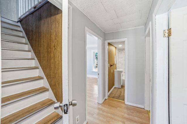 11 Brook St, Marlborough, MA 01752