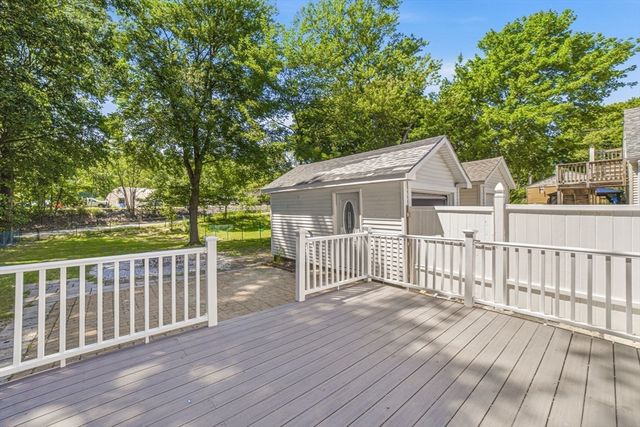 11 Brook St, Marlborough, MA 01752