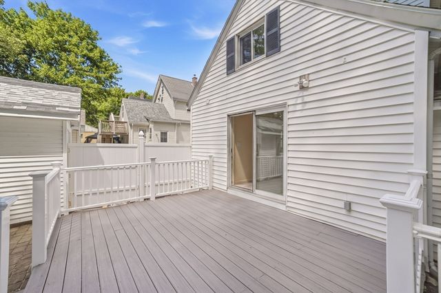 11 Brook St, Marlborough, MA 01752