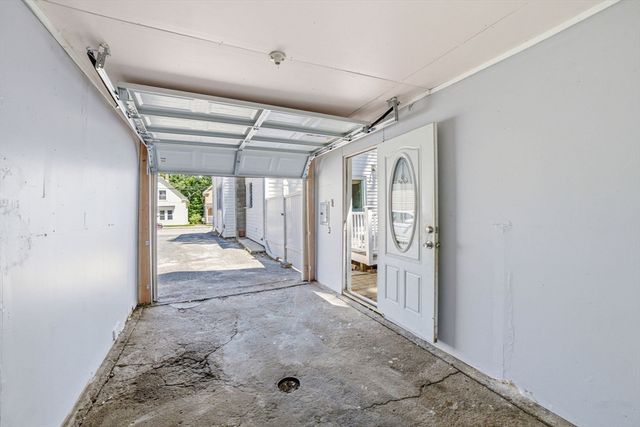 11 Brook St, Marlborough, MA 01752