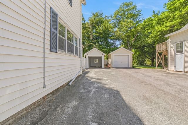 11 Brook St, Marlborough, MA 01752