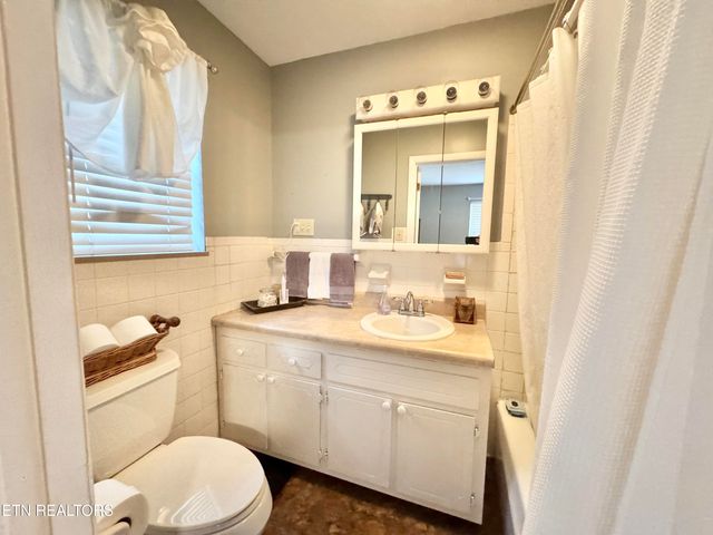 4208 Spar Drive, Knoxville, TN 37918