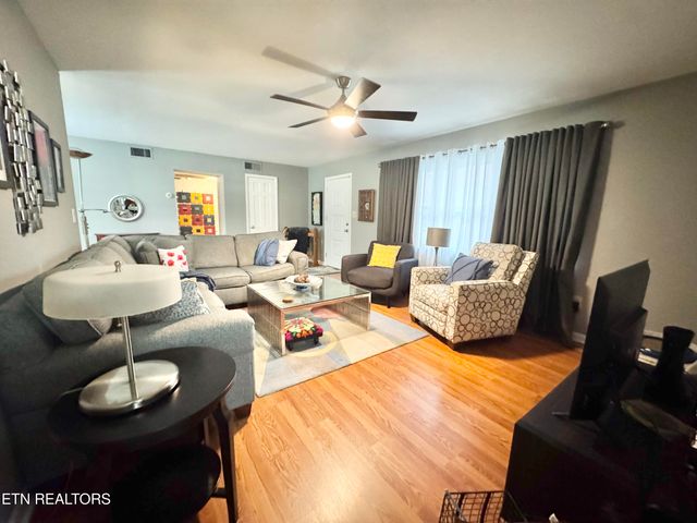 4208 Spar Drive, Knoxville, TN 37918