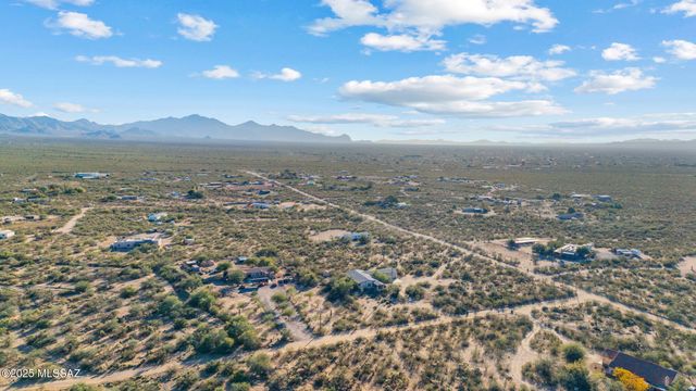 2151 W Desert Serenity Place, Vail, AZ 85641