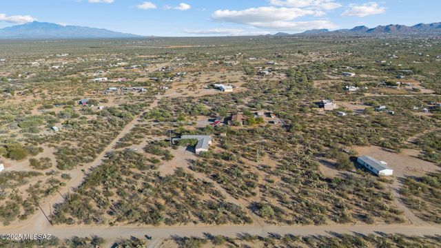 2151 W Desert Serenity Place, Vail, AZ 85641