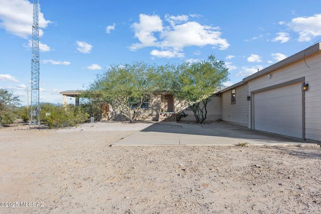 2151 W Desert Serenity Place, Vail, AZ 85641