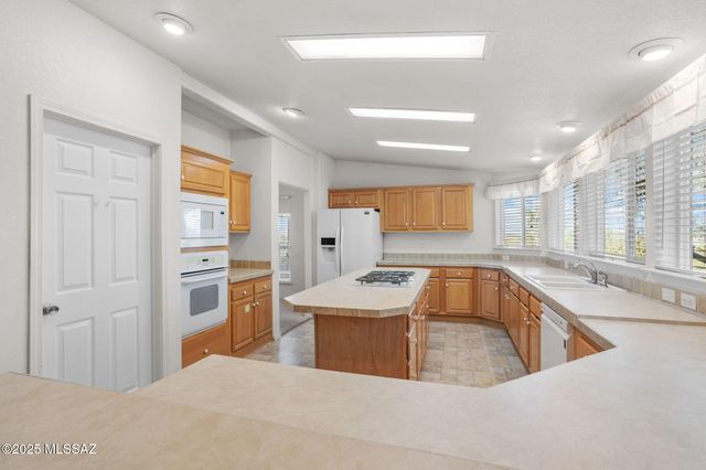 2151 W Desert Serenity Place, Vail, AZ 85641