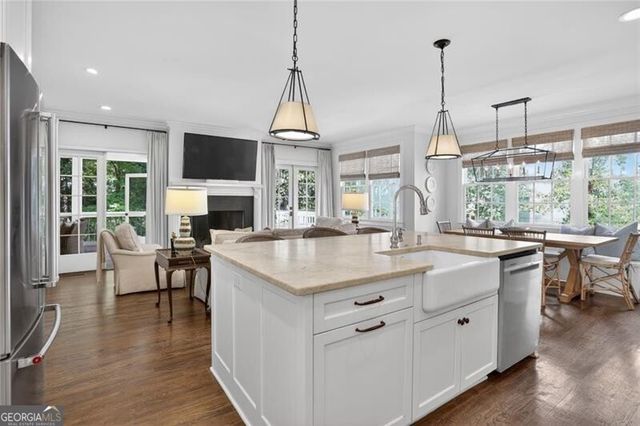 897 Glenbrook Drive NW, Atlanta, GA 30318
