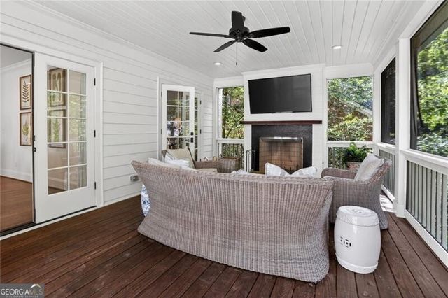 897 Glenbrook Drive NW, Atlanta, GA 30318