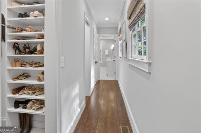 897 Glenbrook Drive NW, Atlanta, GA 30318