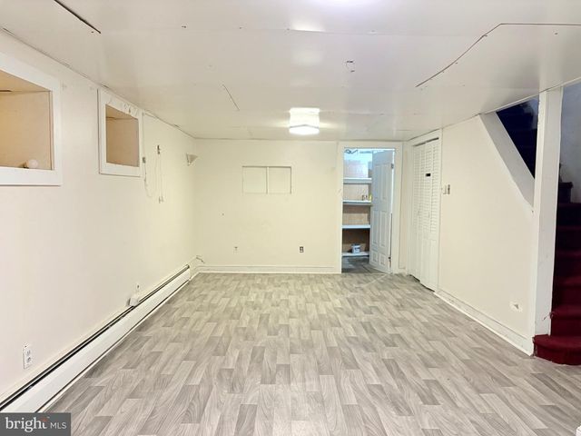 233 BARRINGTON RD, Upper Darby, PA 19082