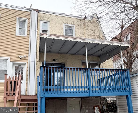 233 BARRINGTON RD, Upper Darby, PA 19082