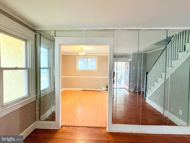 233 BARRINGTON RD, Upper Darby, PA 19082