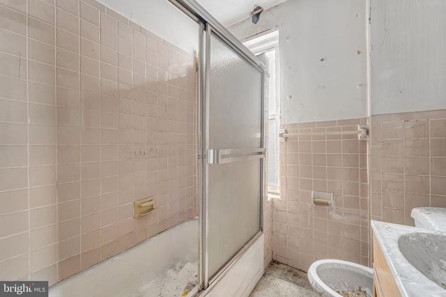842 ELM ST, Camden, NJ 08102